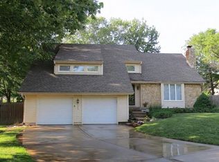 1403 SW 23rd St, Blue Springs, MO 64015