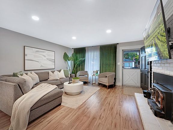 2nd image of 1833 Janero Drive