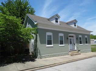 423 N High St, Belleville, IL 62220