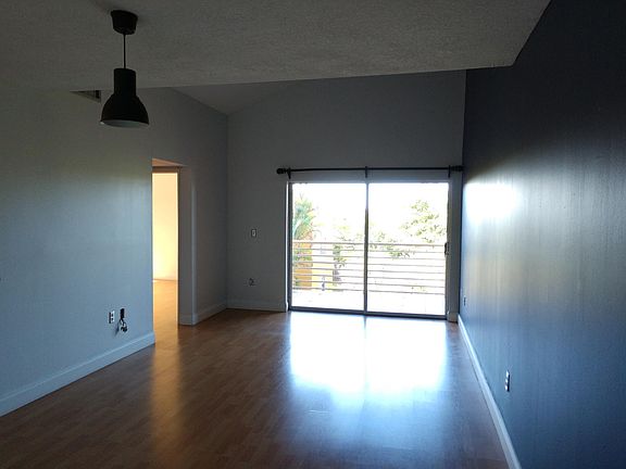 3rd image of 9715 Fontainebleau Blvd APT 304