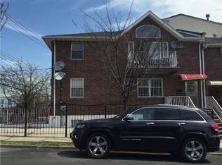 5803 79th St, Middle Village, NY 11379