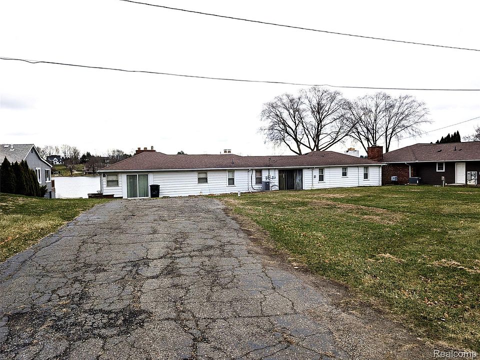8461 Woodland Shore Dr, photo 26