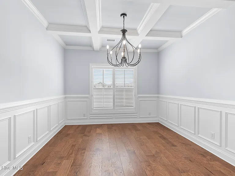 3688 Gardenia Ln — Photo 6