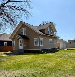 829 W 4th Ave, Mitchell, SD, 57301