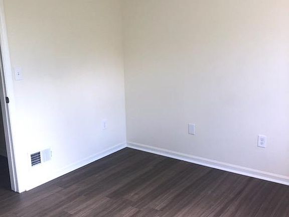 386 Monmouth Unit Upper