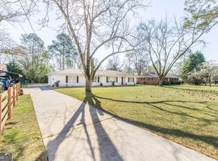 1402 Knoxville St, Fort Valley, GA 31030