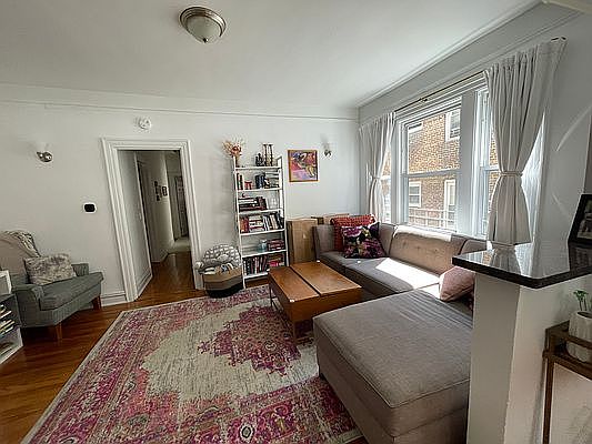 5th image of 3264 Cambridge Ave #2