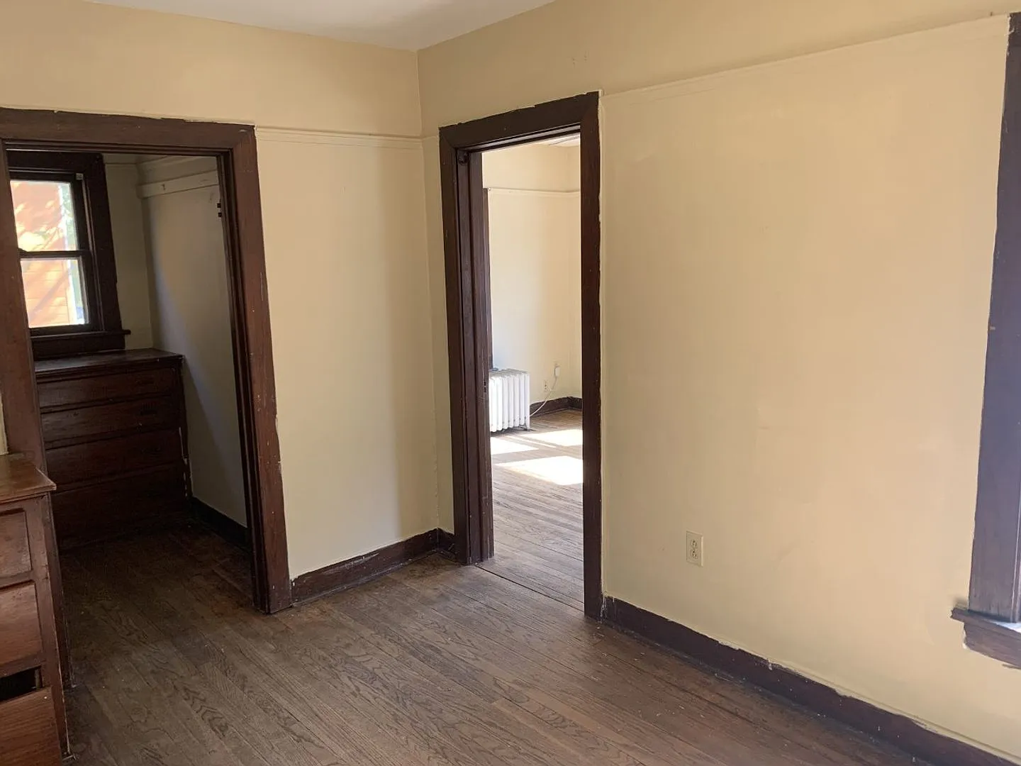 410 W Green St — Photo 4