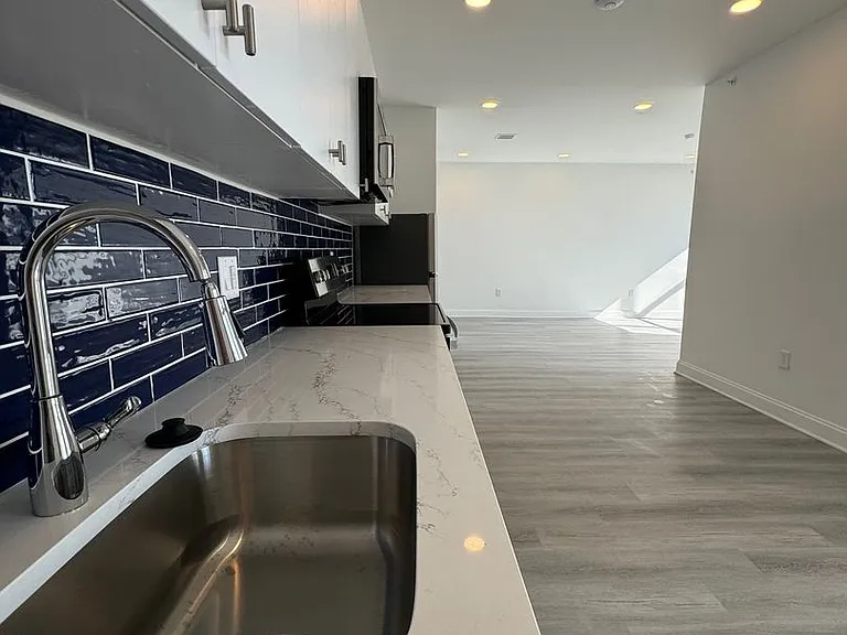 1600 West Hunting Park - Residential — Photo 20