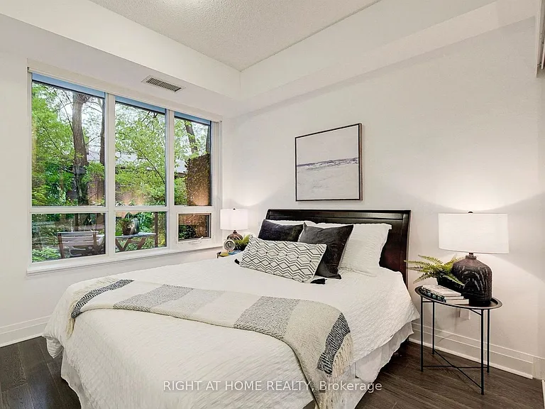 399 Spring Garden Ave #228 — Photo 6