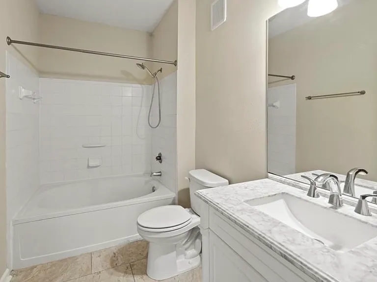 10416 Villa View Cir — Photo 8