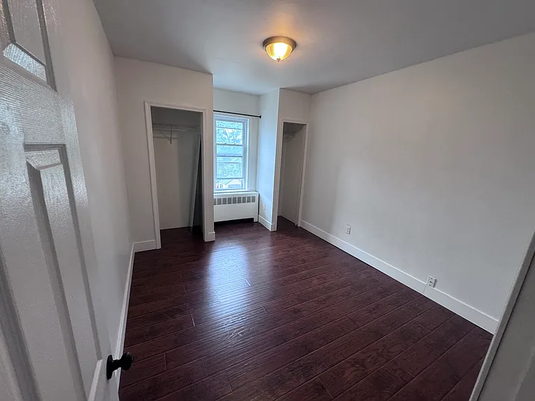 50 South St — Photo 12