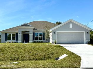 1370 Schumann Dr, Sebastian, FL 32958