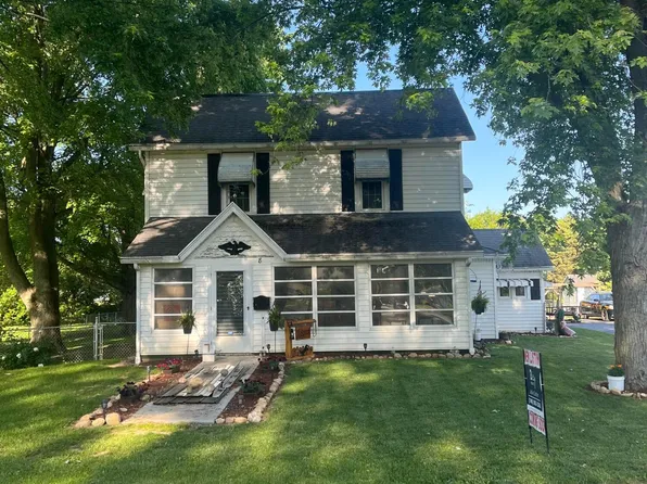 8 Plymouth St, Jeffersonville, OH 43128