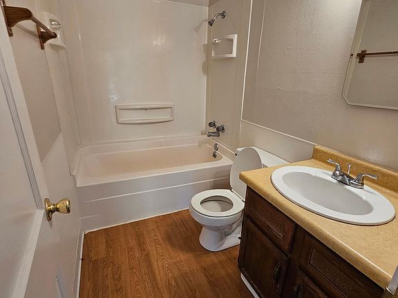 4th image of 203 Saint Andrew St
