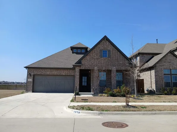 1919 Birch St, Mansfield, TX 76063