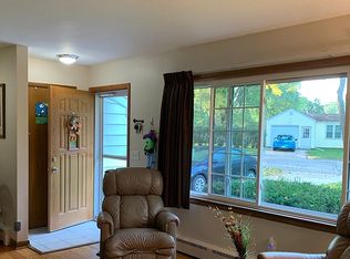 1529 Pleasure Dr, Madison, WI 53704