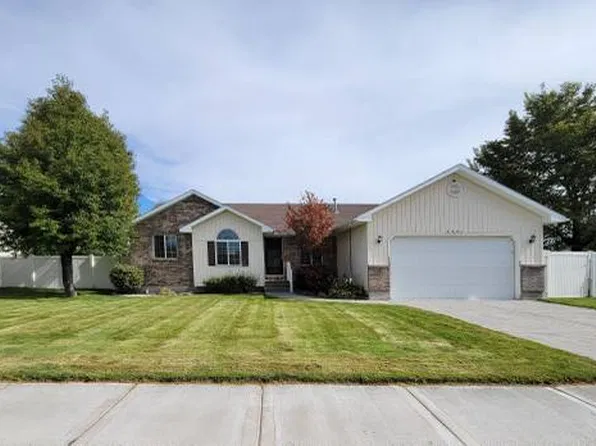 5501 S Treyden Dr, Ammon, ID 83406
