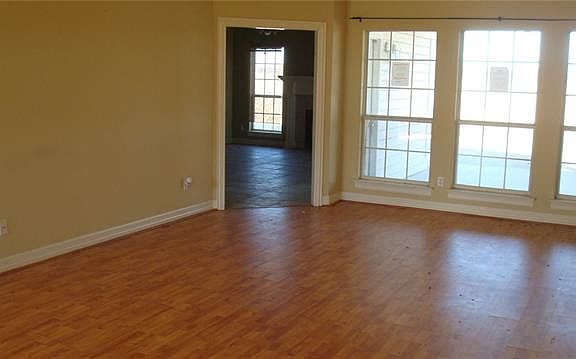 3rd image of 2862 Mallard Dr