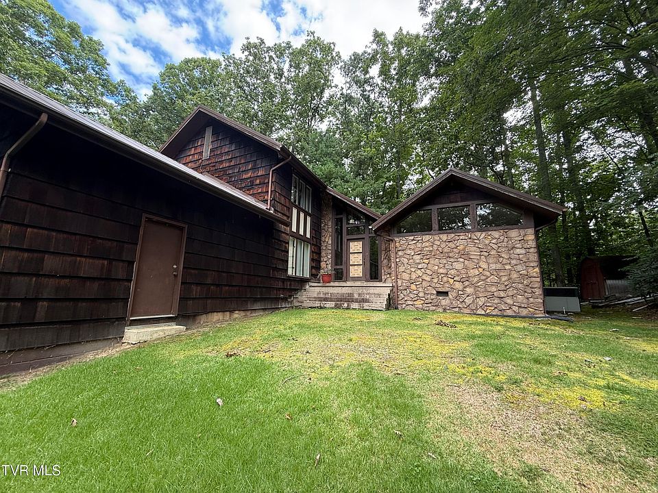 1st image of 8931 Tanager Rd
