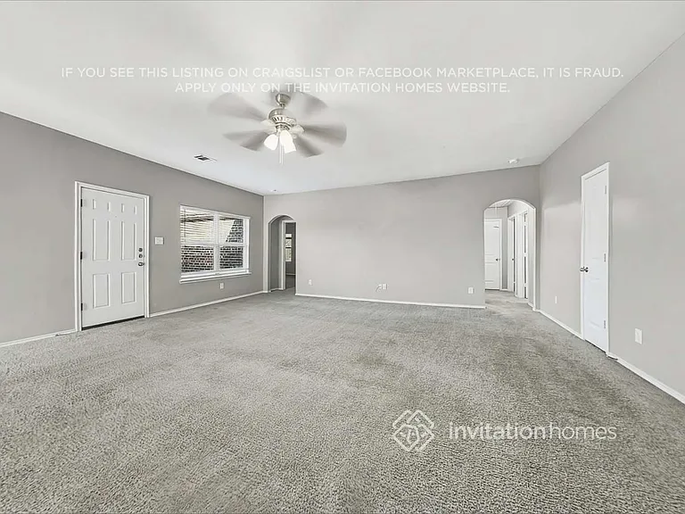 313 Eastland Ct — Photo 7