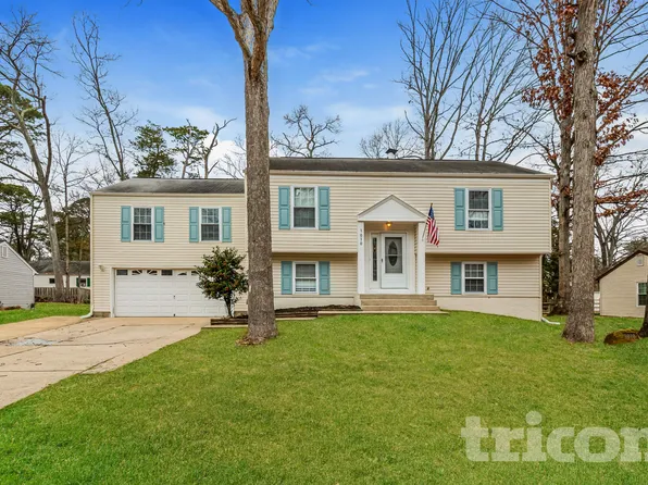 1010 Allward Dr, Waldorf, MD 20602