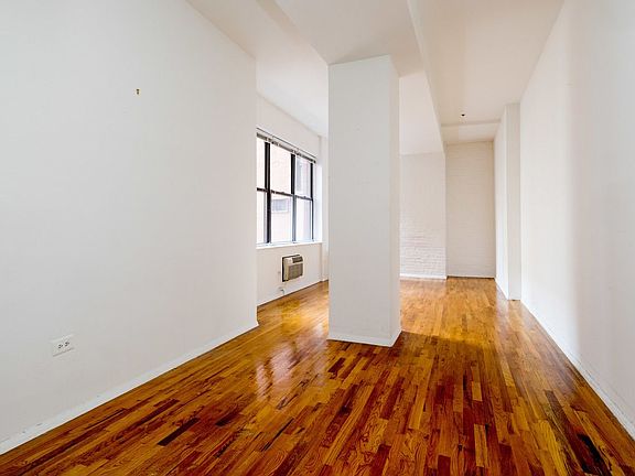 3rd image of 215 W 84th St APT 314