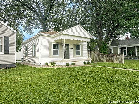 2nd image of 1923 Indiana Avenue