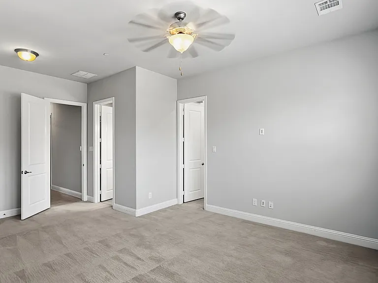5518 Liberty Dr — Photo 11