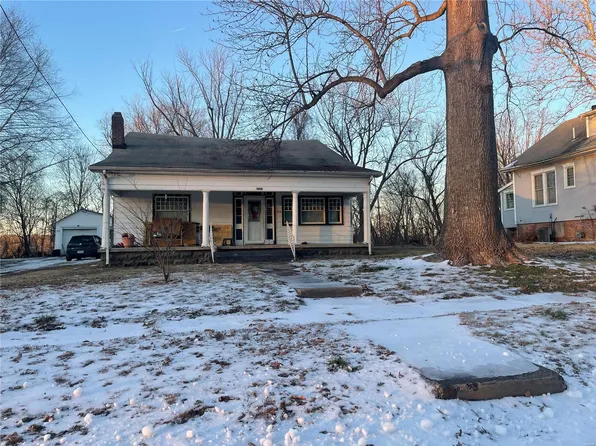 714 E Pine St, Scott City, MO 63780