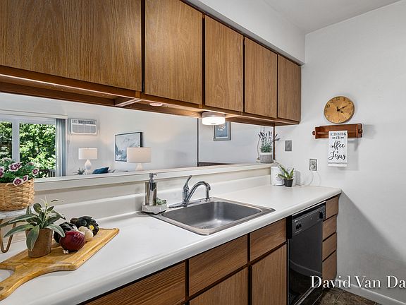 5th image of 2433 Byron Center Ave SW APT 211