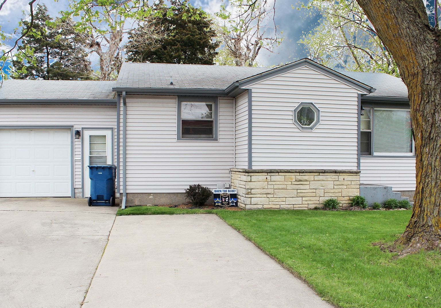 536 S Kennedy Dr, Bradley, IL 60915 Zillow