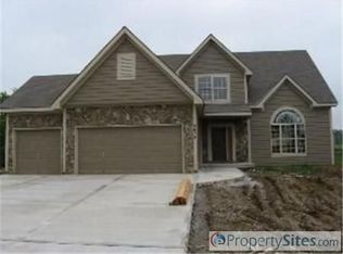 4614 NE 67th St, Kansas City, MO 64119