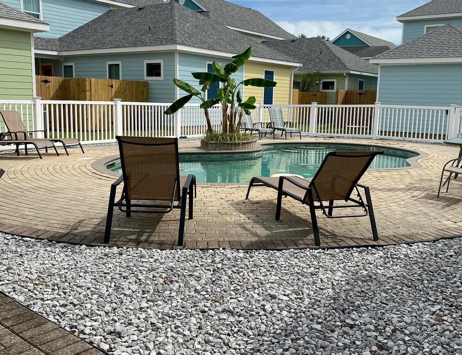 3 bed, 2.5 bath, 1480 sqft, $2,500 — Photo 3