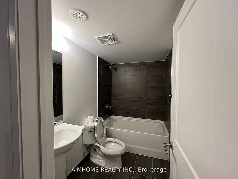 80 Village Pkwy — Photo 8