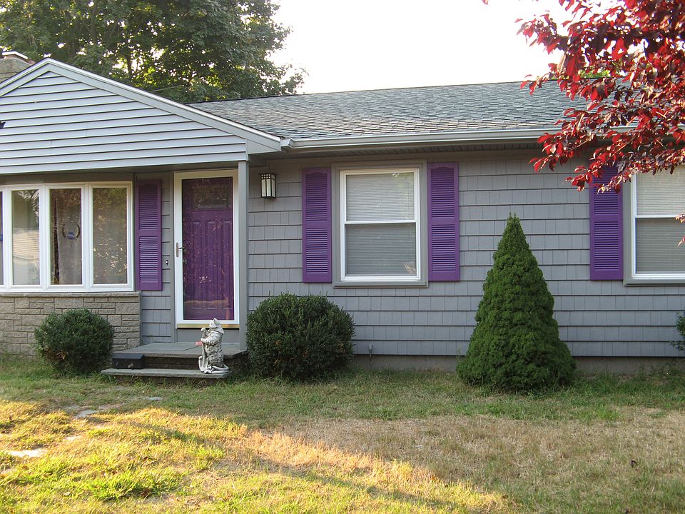1st image of 18 Diana Dr