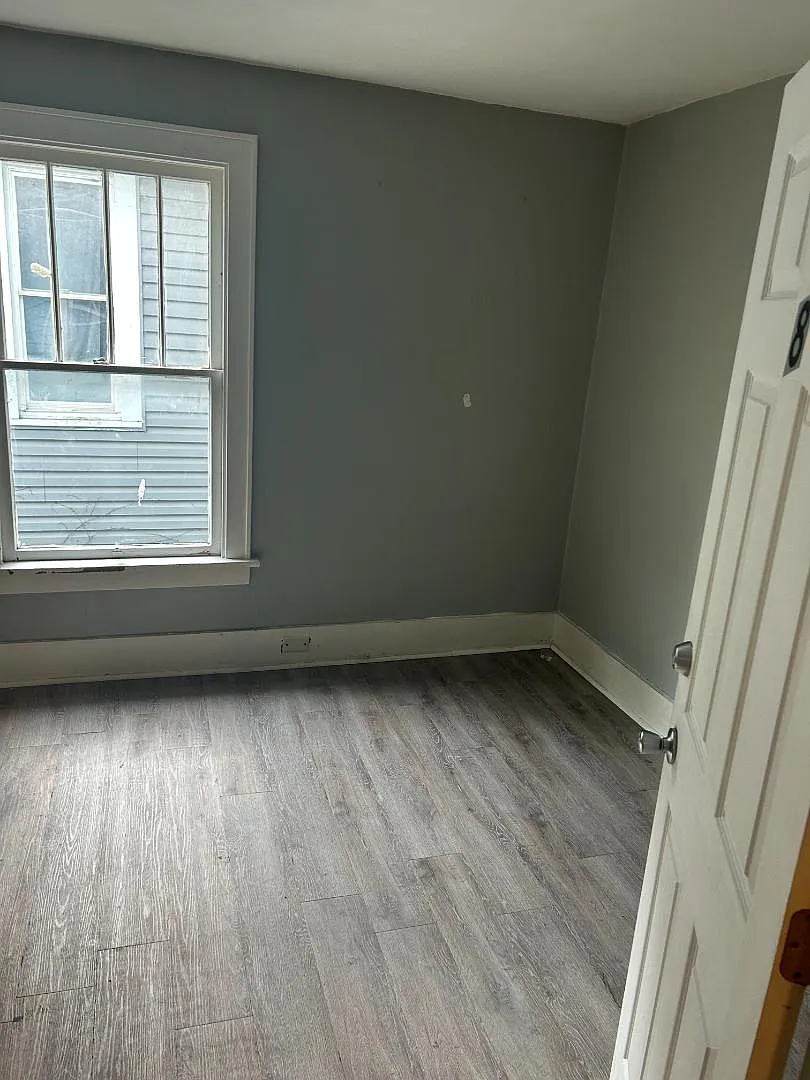 Unit Photo - 359 E 4th St #1/2