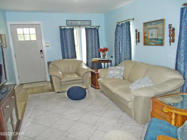 3263 Magnolia St, Cottondale, FL 32431