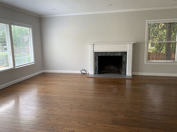 2nd image of 147 Gramercy Dr