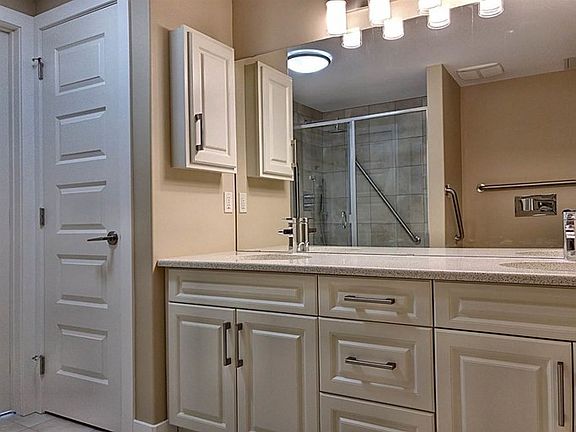 3rd image of 2755 109th St NW