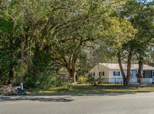 31 Jackie Whitehurst St, Apalachicola, FL 32320