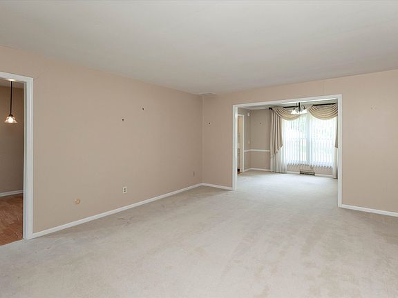 5th image of 5834 Barnstable Ct