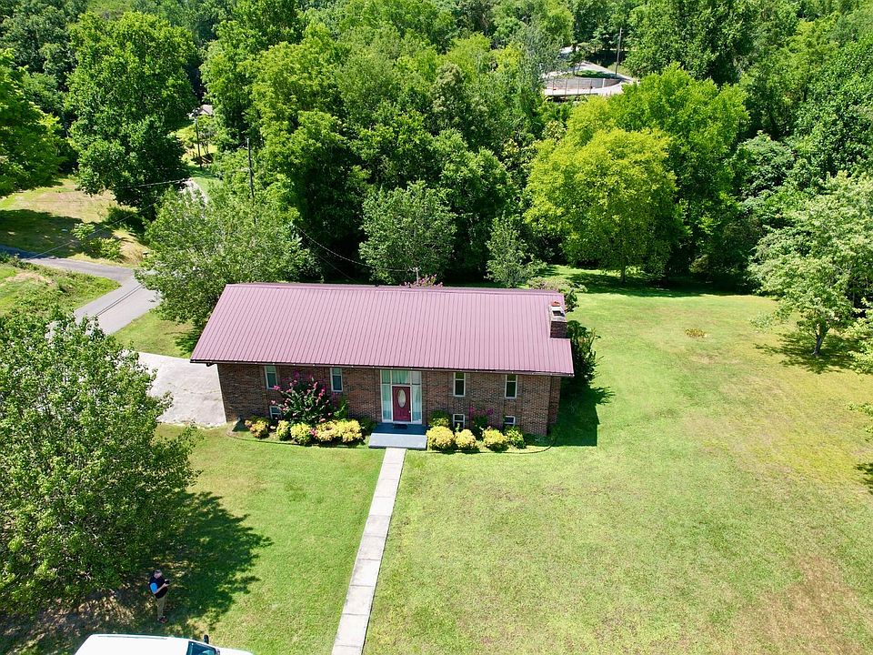1st image of 111 Hutton Ct