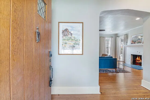 3 bed, 2.5 bath, 2577 sqft, $3,995 — Photo 4