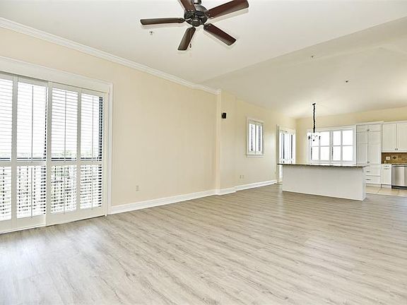 3rd image of 350 Carolina Ave APT 401D