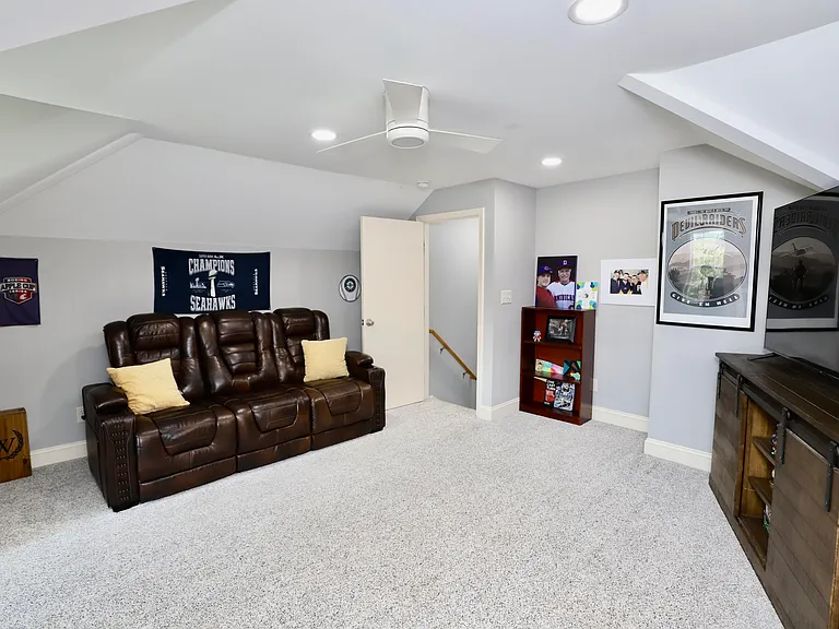 595 Saint Augustine Dr — Photo 62