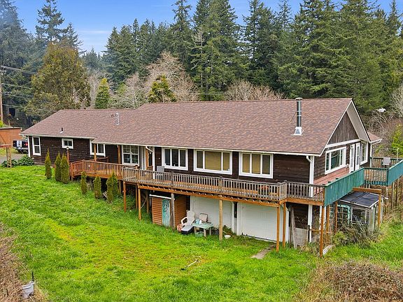 4th image of 67714 N Bay Rd
