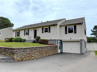 43 Chestnut Grove Ave, Cumberland, RI 02864