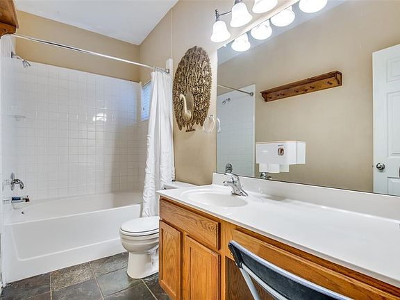 2nd image of 1391 Kingston Pl