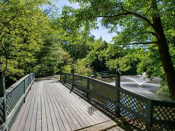 5th image of 1055 High Mountain Rd